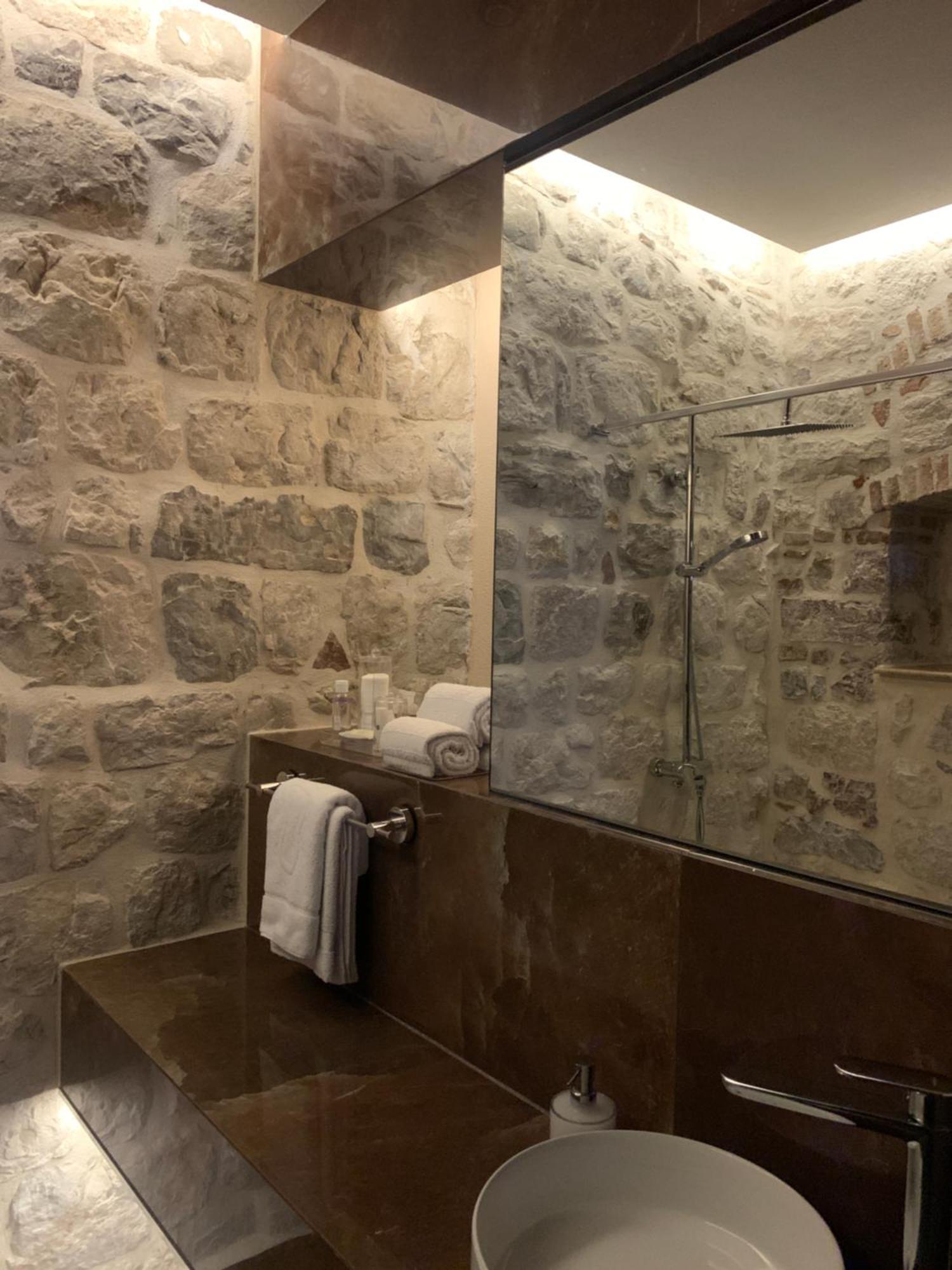 Kazin Supreme Hotel Kotor Exterior photo