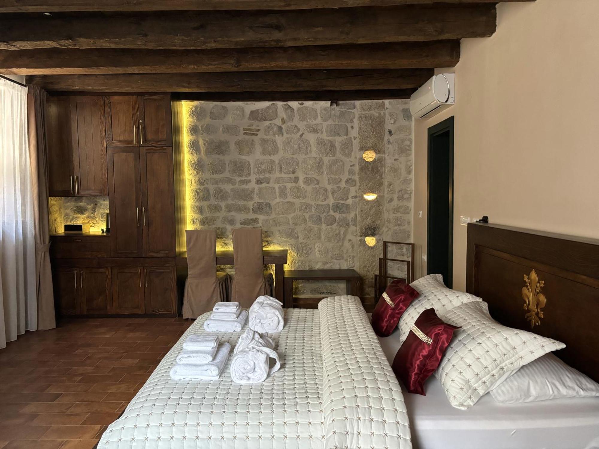 Kazin Supreme Hotel Kotor Exterior photo